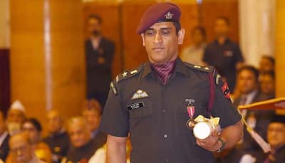 Video of MS Dhoni receiving Padma Bhushan in army uniform in 2018 goes VIRAL on Republic Day - WATCH