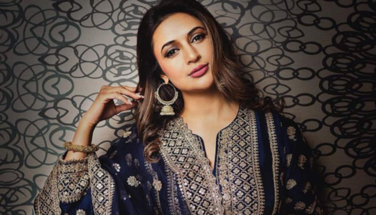 Divayanka Xxx - Divyanka Tripathi opens up on casting couch experience, says was threatened  that career would be 'ruined' | People News | Zee News