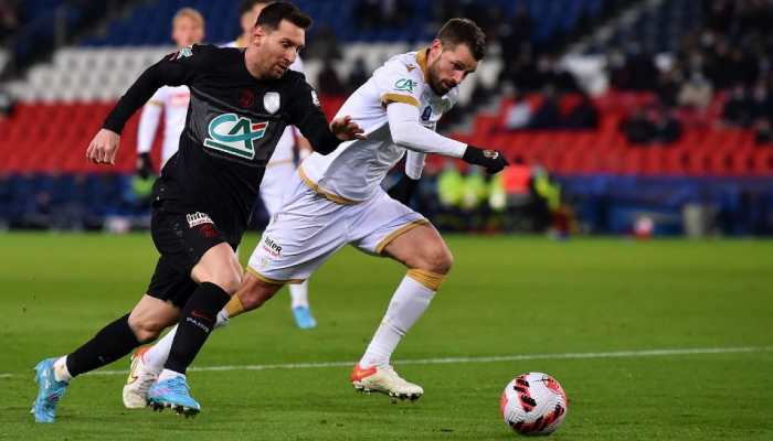 Lionel Messi dons Neymar’s No. 10 jersey but PSG crash out of French Cup after loss to Nice