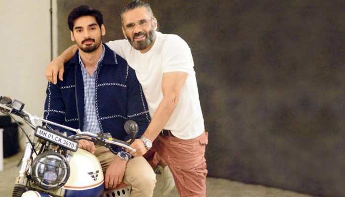 Ahan Shetty wants to star in father Suniel Shetty&#039;s &#039;Dhadkan&#039; remake