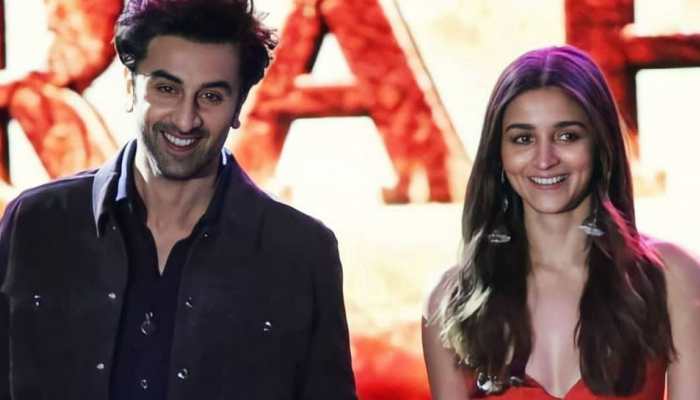 Ranbir Kapoor gives a tight side hug to girlfriend Alia Bhatt in this viral selfie with their private chef!