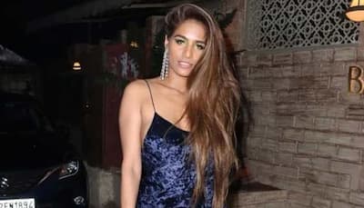 Poonam Pandey steps out in a short dress for glam dinner outing, suffers oops moment! - SEE PICS