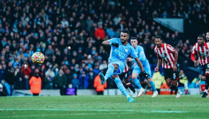 Premier League: Manchester City extend lead to 12 points, Southampton sting Tottenham Hotspur 3-2