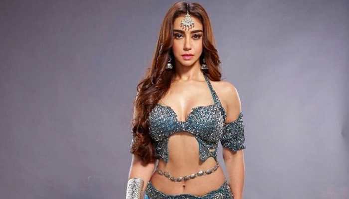 Maheck Chahal turns desi Wonder Woman for Naagin 6, will save the world from COVID!