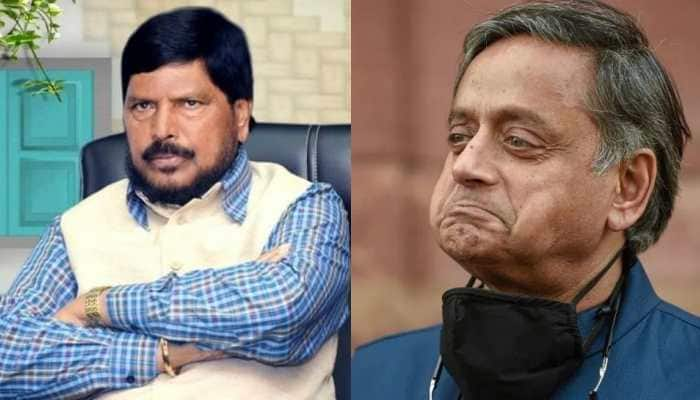 Ramdas Athawale gives English lessons to Shashi Tharoor, and Twitter can&#039;t keep calm!