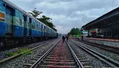 Train mishap averted, alert gateman’s timely intervention saves 300 passengers