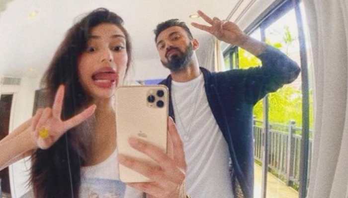 Athiya Shetty is all hearts for beau KL Rahul&#039;s romantic Valentine&#039;s Day post, see pic