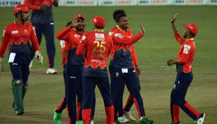 ISL vs KAR Dream11 Team Prediction, Fantasy Cricket Hints: Captain, Probable Playing 11s, Team News; Injury Updates For Today’s PSL 2022 Match No.21 at Gaddafi Stadium, Lahore, 8:00 PM IST February 14