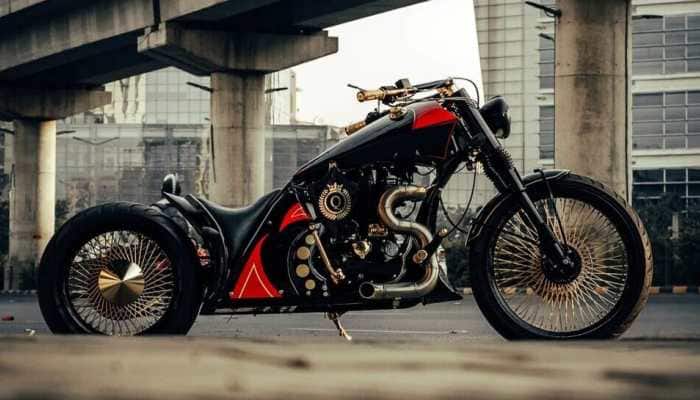 This Royal Enfield Classic 500 is modified into an amazing Bobber, Check pics
