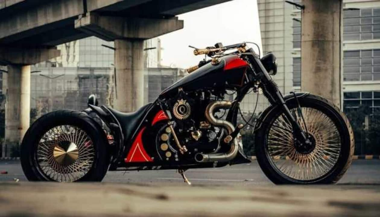 This Royal Enfield Classic 500 is modified into an amazing Bobber, Check  pics, Mobility News