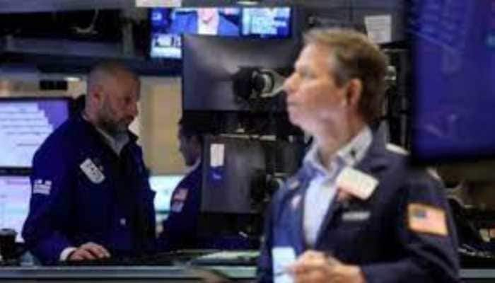 World stocks hit 3-week lows, oil rises on Russia-Ukraine fears