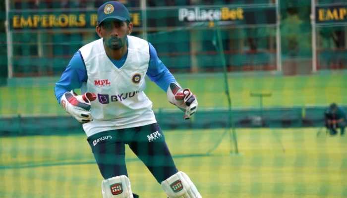 Team India wicketkeeper batter Wriddhiman Saha has shown double standards of the BCCI. While head coach Rahul Dravid has told Saha there is no place for him, BCCI president Sourav Ganguly had assured him that he will not be dropped. (Source: Twitter)
