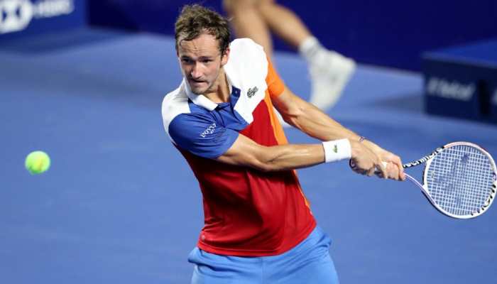 Daniil Medvedev starts quest to reach Novak Djokovic's No.1 spot with win in Acapulco