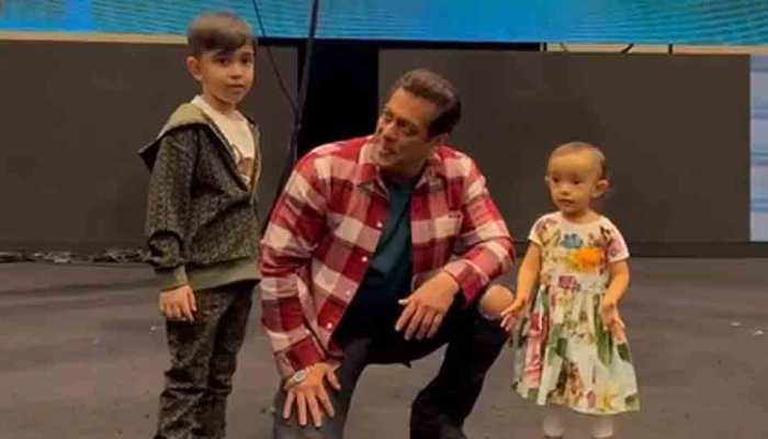 Salman Khan grooves with niece and nephew to his hit song &#039;Allah Duhai&#039;, watch adorable video