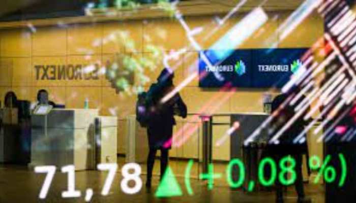Stocks rise after Ukraine panic, oil back below $100