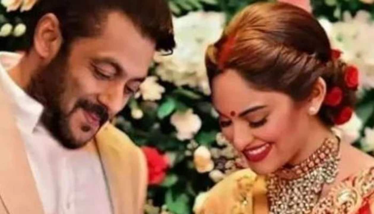 Sonakshi Sinha reacts to her viral wedding pic with Salman Khan, calls it  'dumb'! | People News | Zee News