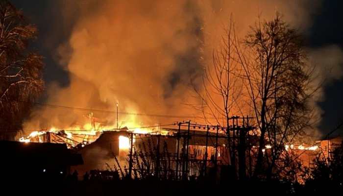 Locals&#039; quick action saves hundreds of lives as massive fire breaks out at hospital in Srinagar