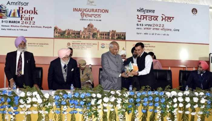 Punjab Governor Banwarilal Purohit inaugurates NBT’s Amritsar Book Fair 2022