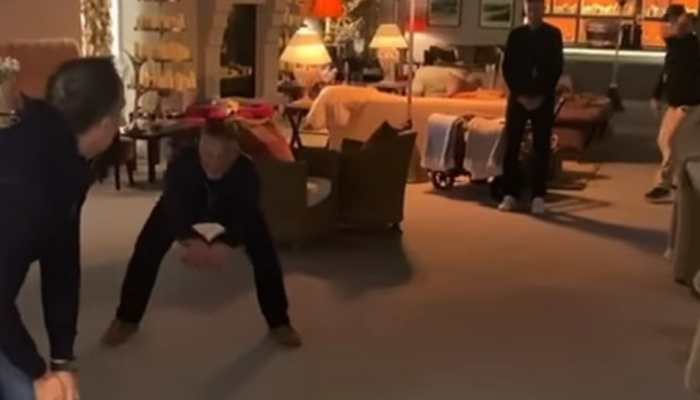 Michael Vaughan pays tribute to Shane Warne, shares video of Aussie legend bowling leg-spin with an orange – WATCH