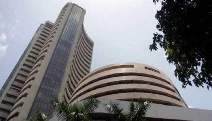 Sensex, Nifty retreat on soaring US inflation, Ukraine worries