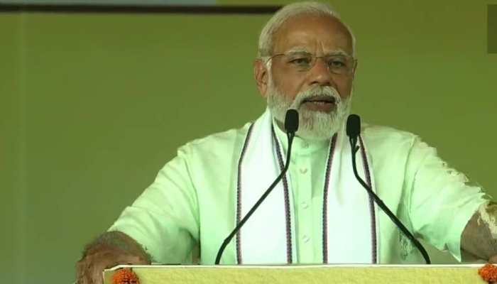 We must fulfil Bapu&#039;s dream of &#039;grameen Vikas&#039;: PM Modi tells Gujarat BJP leaders at mahapanchayat