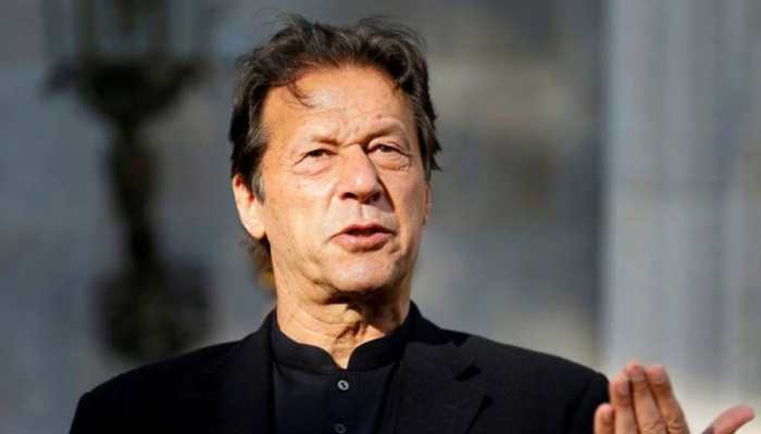 No-trust vote: Pak PM Imran Khan says &#039;will bowl an inswinger and take three Opposition wickets&#039;