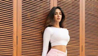 Jacqueline Fernandez is an achiever, I didn't replace anyone in The Ghost: Sonal Chauhan