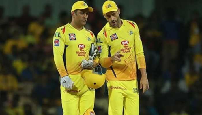 &#039;MS Dhoni&#039;s captaincy was complete opposite to what I thought&#039;: Faf du Plessis makes BIG statement after becoming RCB skipper - WATCH