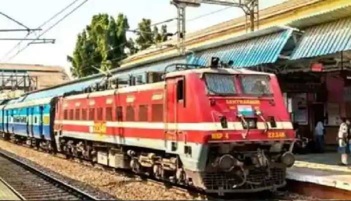 IRCTC requests Indian Railways to reconsider setting up food plazas at stations