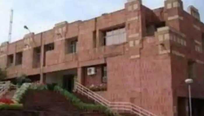 JNU students fined for keeping &#039;unauthorised guests&#039; at hostel, union protests