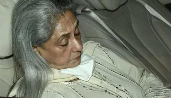 Jaya Bachchan gets angry at paps clicking her inside car, trolls ask 'why always in foul mood? - Watch