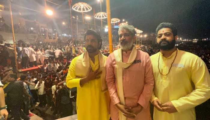  Ram Charan, Junior NTR conclude ‘RRR’ promotions by performing Ganga aarti in Varanasi