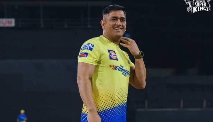 Chennai Super Kings skipper MS Dhoni is the oldest player in the IPL 2022 at 40 years of age. Dhoni is expected to be playing in his last IPL season this year. (Source: Twitter)