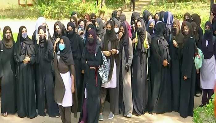 'Don't sensationalise': SC refuses urgent hearing on plea against Karnataka HC order on hijab