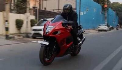 Bajaj 220F modified to look like Suzuki Hayabusa superbike is hard to recognize, watch video