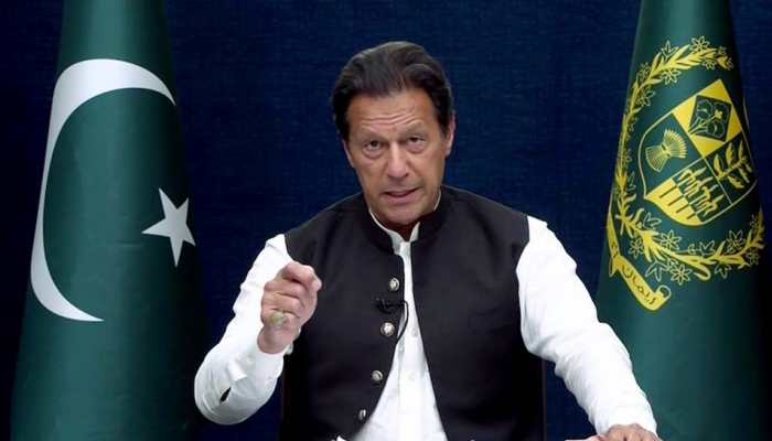 Imran Khan says 3 stooges working with foreign powers, won&#039;t bow down - key points from Pakistan PM&#039;s speech