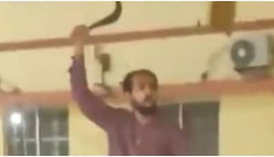 Man attacks cops outside Gorakhnath Temple in UP, ATS to probe incident