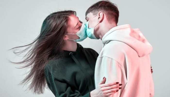 'No Kissing, Hugs Or Sleeping Together', China's new bizarre rules for Covid are out 