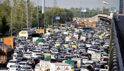 Delhi-Gurugram expressway choked, crane breakdown throws traffic in disarray for several hours