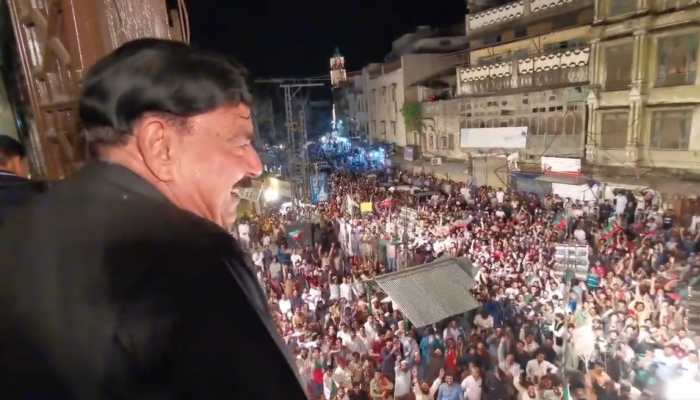 Imran Khan supporters protest against his ouster, raise 'chowkidar chor hai' slogan against Pakistan Army - Watch