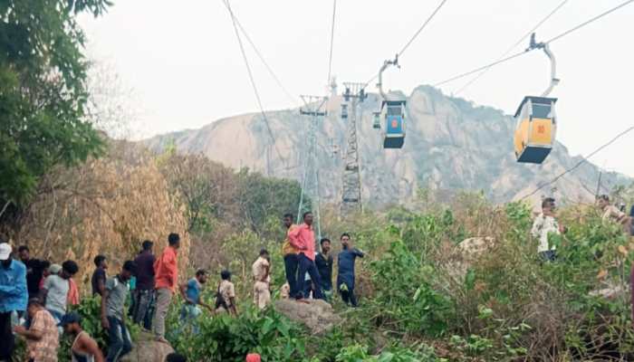 Deoghar ropeway tragedy: 3 dead, 32 rescued, 15 still trapped 