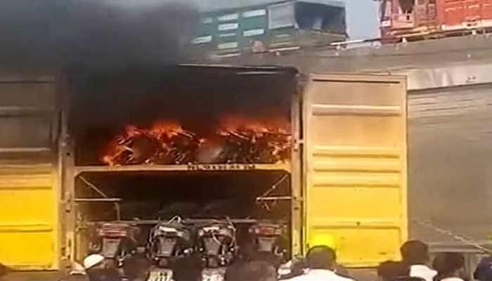 Truck-load of electric scooters catch fire, ignites EV safety debate in  India - Watch video | Electric Vehicles News | Zee News