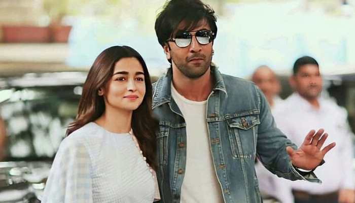 Ranbir Kapoor and Alia Bhatt's wedding to have only 28 guests, marriage date changed?