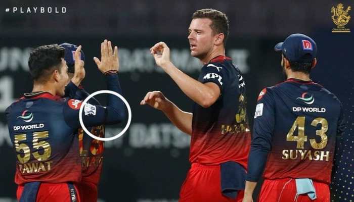 IPL 2022: RCB players wear black bands during CSK clash to show support to Harshal Patel, here&#039;s why