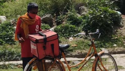 Teacher-turned Zomato agent delivering food on cycle gets new bike, thanks to 18-year-old boy