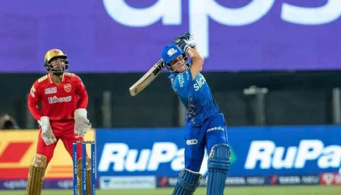 IPL 2022: MI&#039;s &#039;Baby AB&#039; Dewald Brevis&#039; four-sixes-in-an-over assault impresses Sachin Tendulkar - WATCH