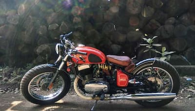 Old Yezdi motorcycle modified into an amazing looking Bobber, watch video