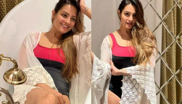 Anita Hassanandani flaunts weight loss in hot monokini, chills in her bathtub: PICS
