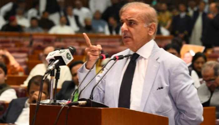 Pakistan PM Shehbaz Sharif&#039;s 34-member Cabinet takes oath - Details here