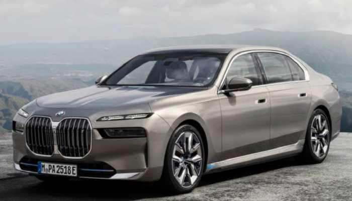 All-new BMW 7-series luxury sedan unveiled, also gets i7 electric version